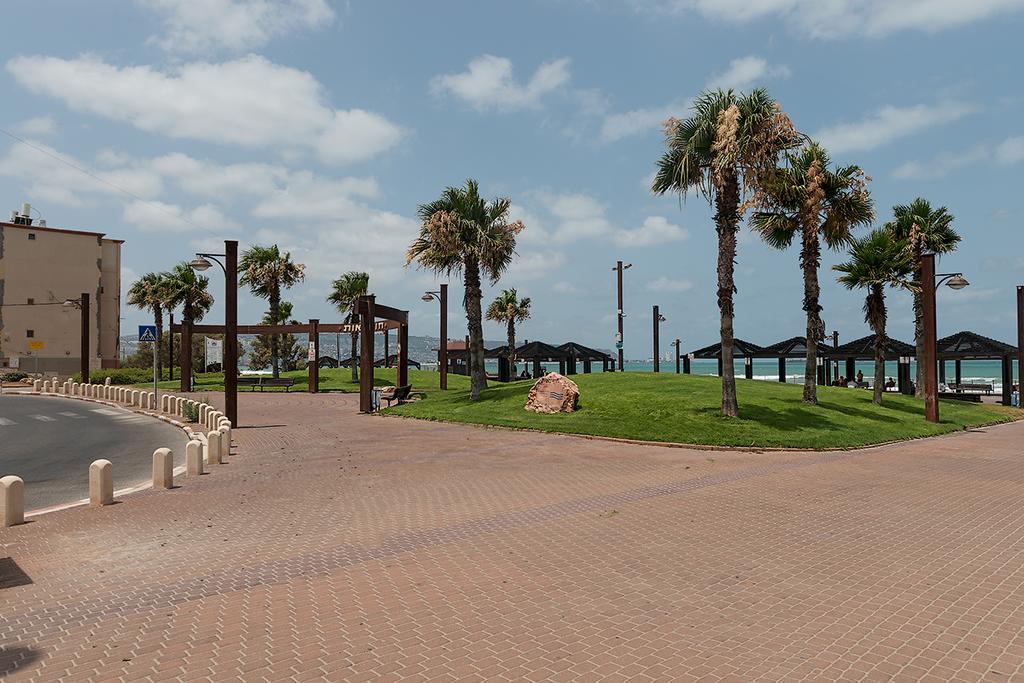 Dream On The Beach Haifa Eksteriør bilde